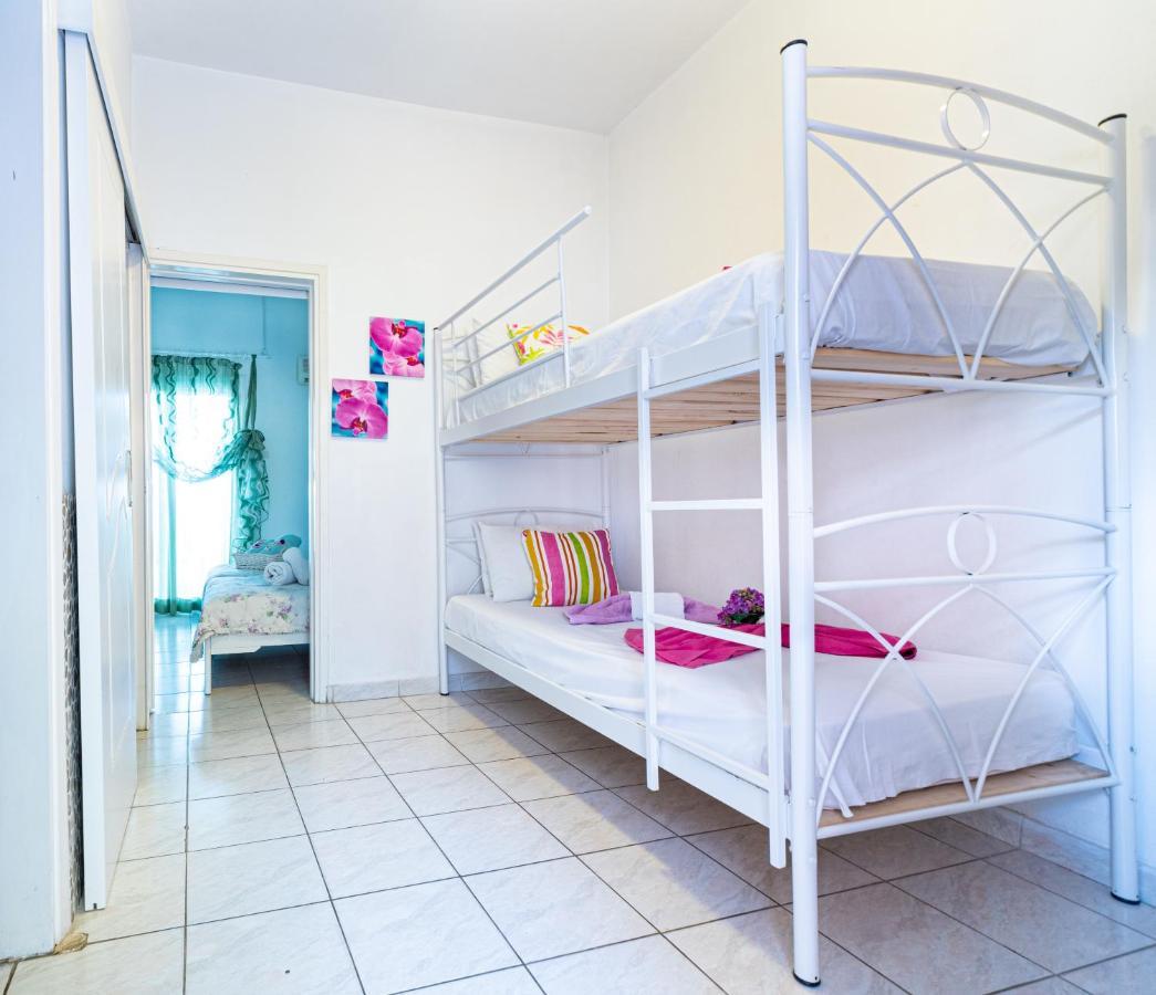 Lions Apartments Poros Town 外观 照片