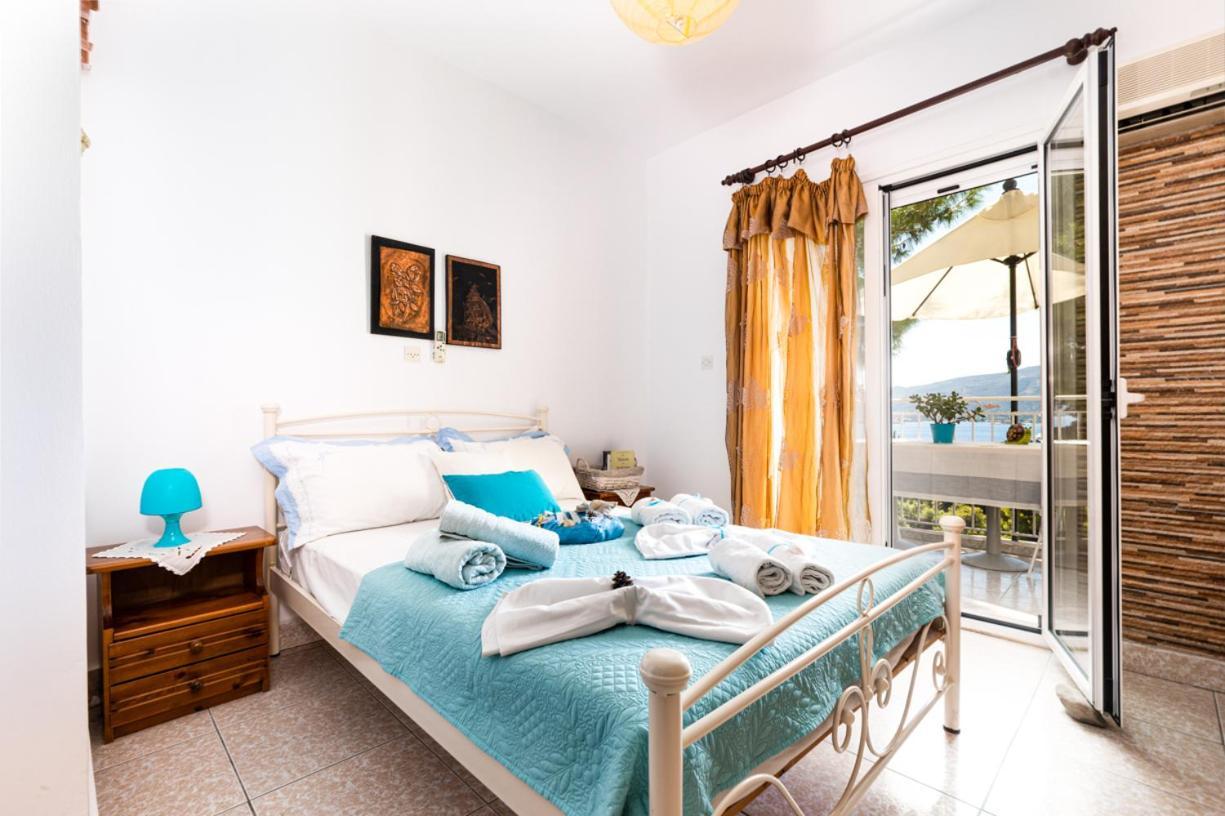 Lions Apartments Poros Town 外观 照片